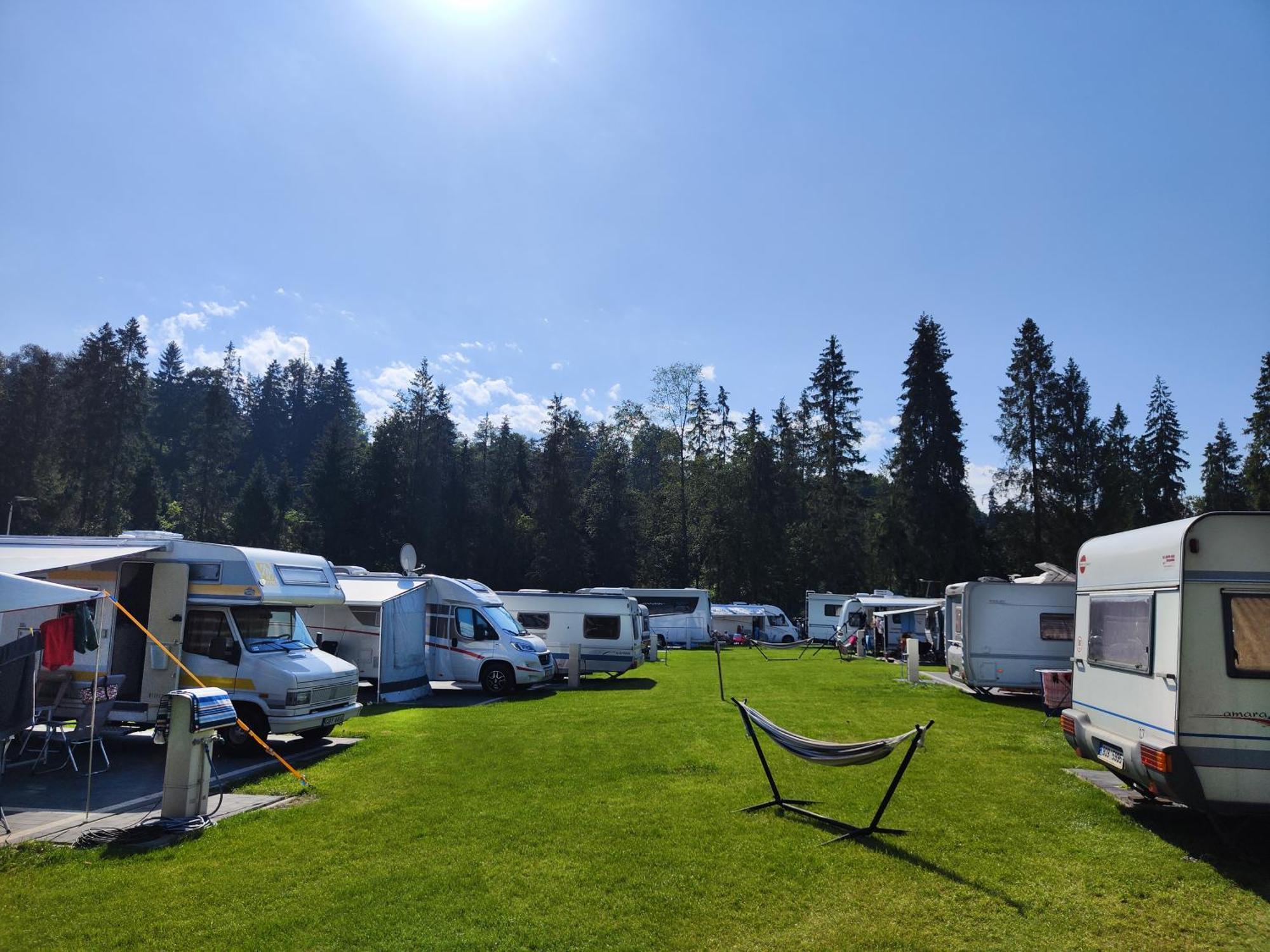 ホテル Camp Goracy Potok - Parcele Kamperowe シャフラリ エクステリア 写真